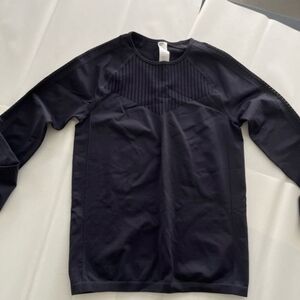 Fabletics Sync Seamless Long Sleeve Workout Top Medium NWOT